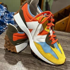 New Balance 327